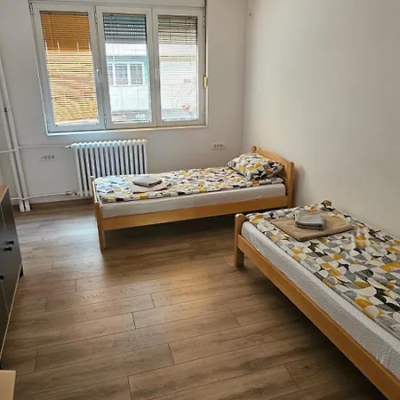 Апартаменты Ira's Square 2 Bedroom Free Parking Скопье